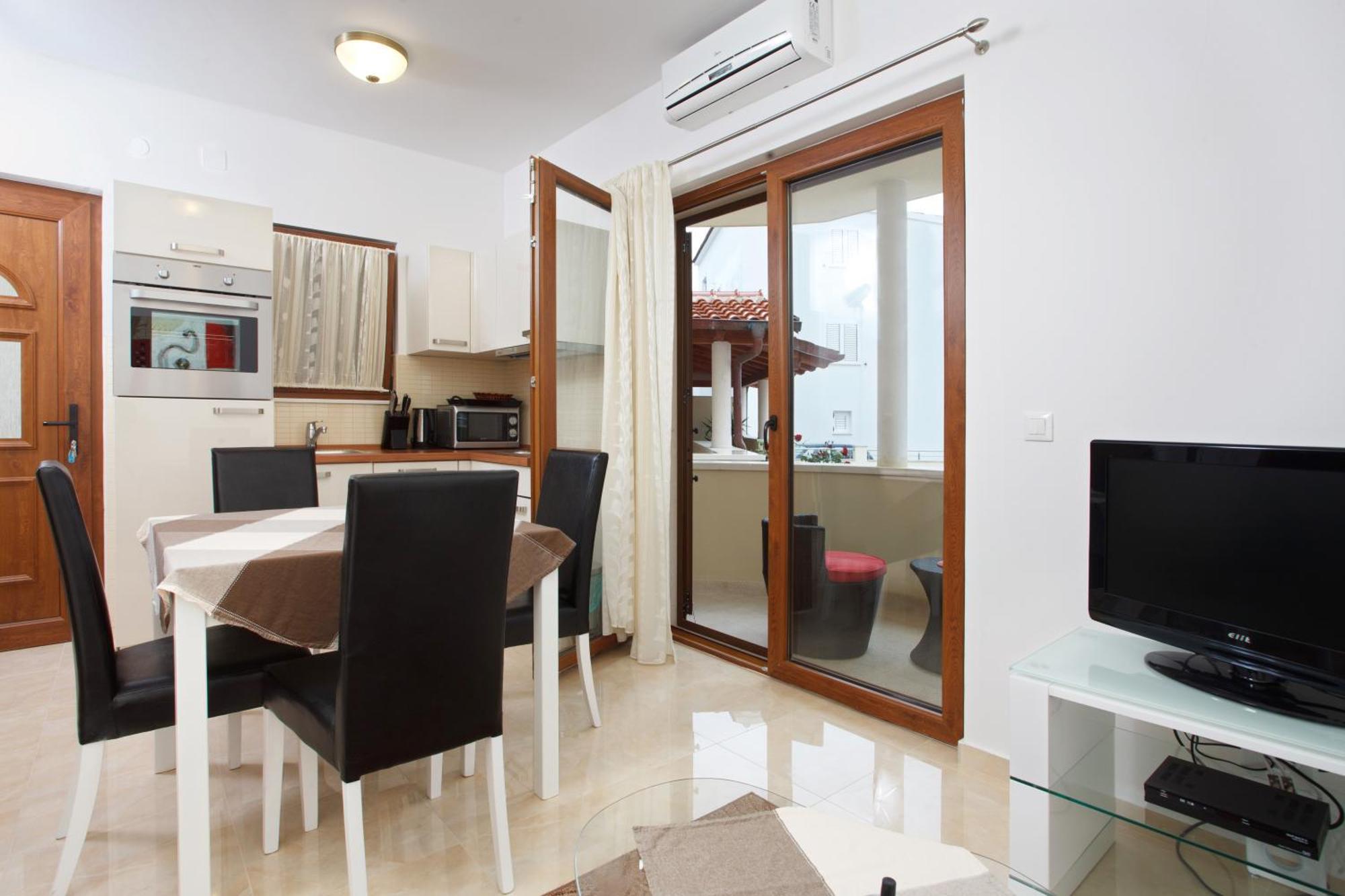 Apartments Tisno - Villa Mare Exterior foto